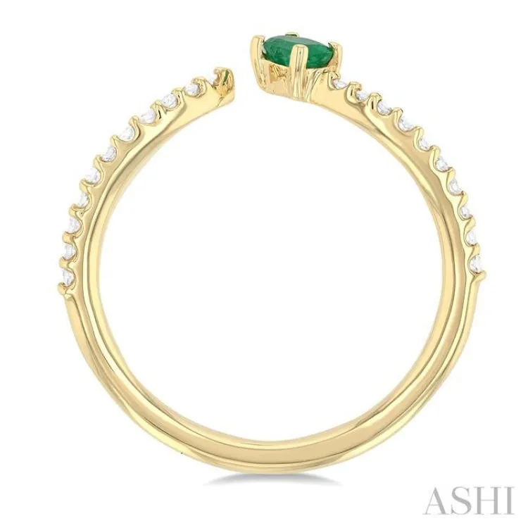 1/10 ctw Petite 4X3 MM Oval Cut Emerald and Round Cut Diamond Precious Fashion Ring in 10K Yellow Gold