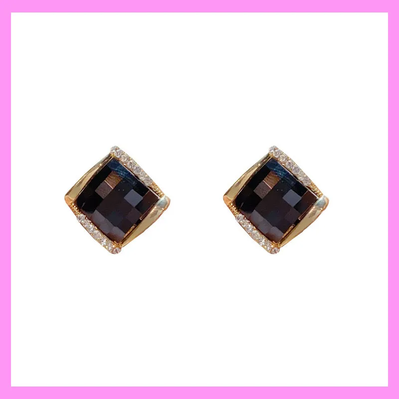 【6-17#】Black and Gold Minimalist Earrings  for female fashion daily engagement wedding anniversary