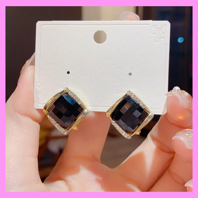 【6-17#】Black and Gold Minimalist Earrings  for female fashion daily engagement wedding anniversary