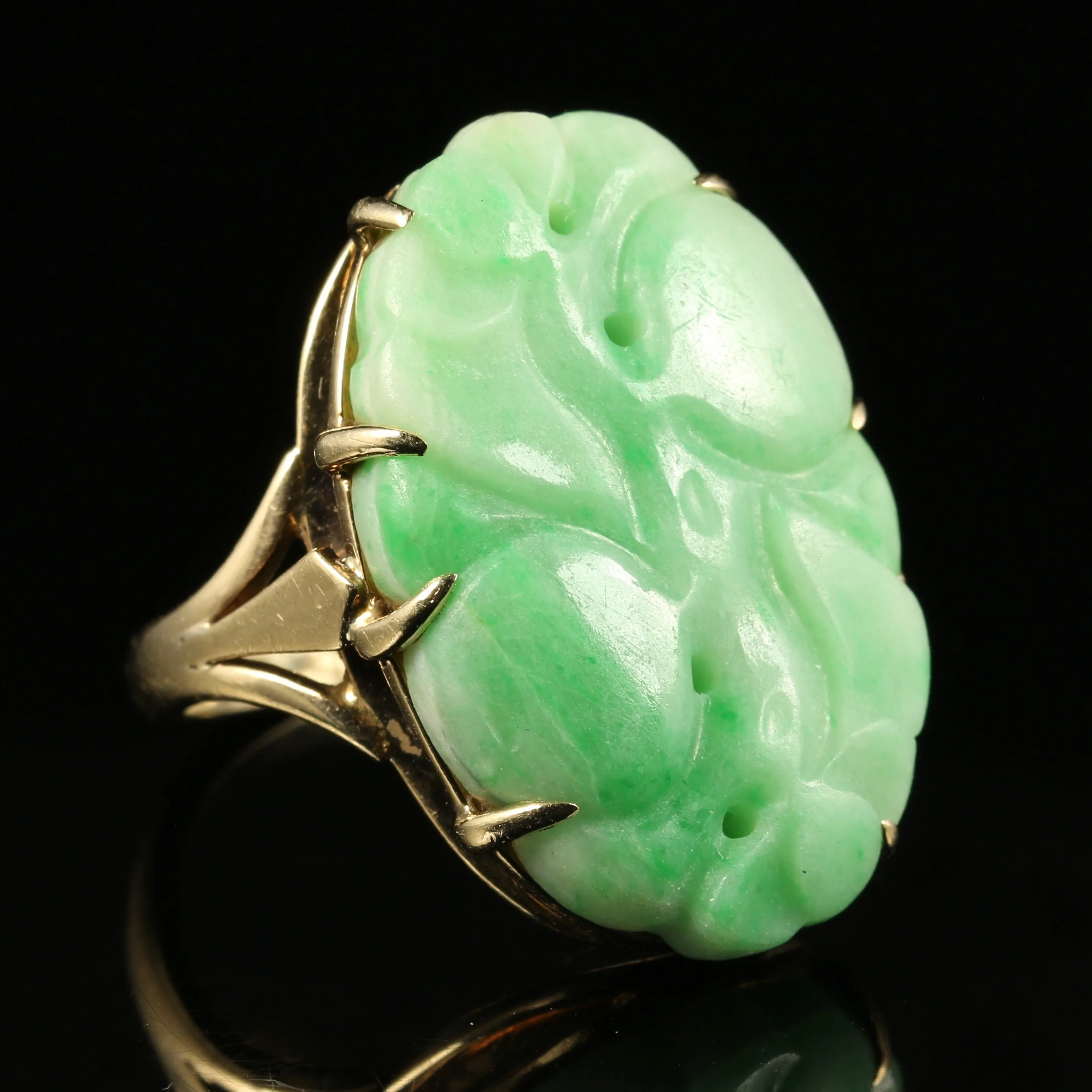 Antique Victorian Jade Ring 9Ct Gold Circa 1890