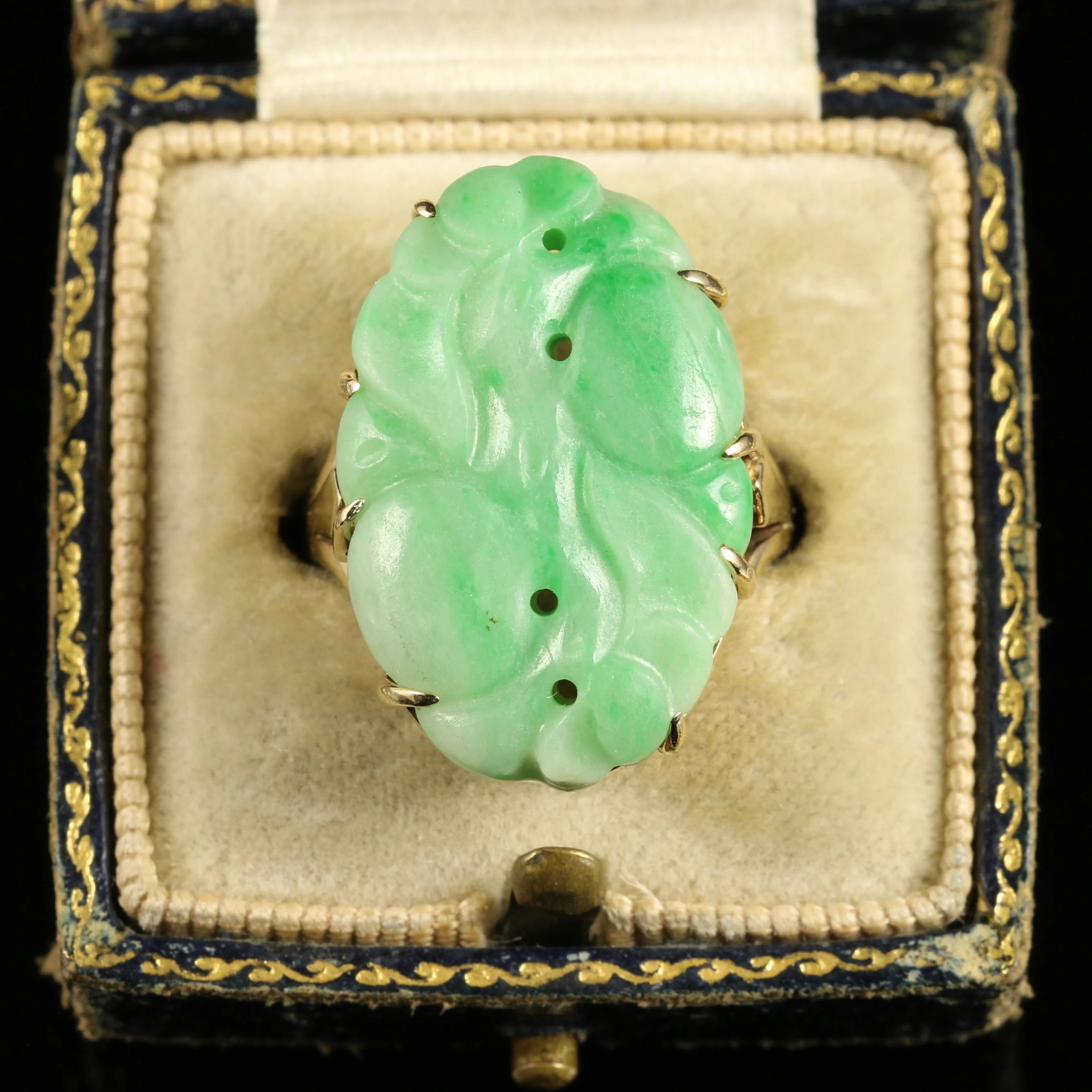 Antique Victorian Jade Ring 9Ct Gold Circa 1890