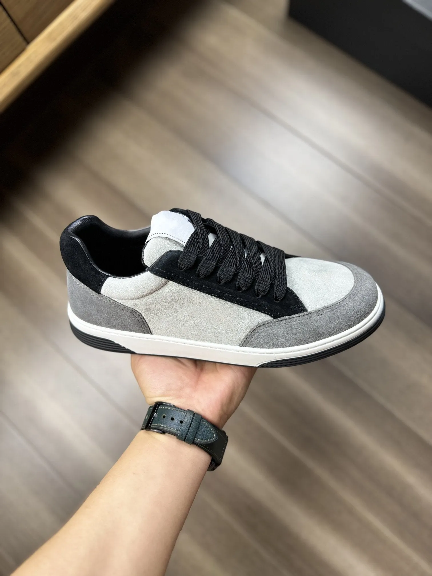 CC TRAINERS CALFSKIN WHITE GREY