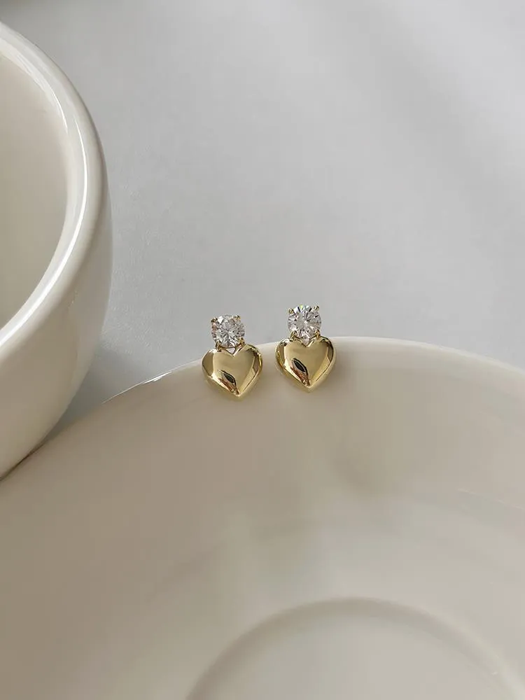 just-lil-things-gold-pin-earrings-jlt11930