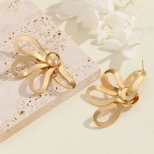 just-lil-things-gold-pin-earrings-jlt12009